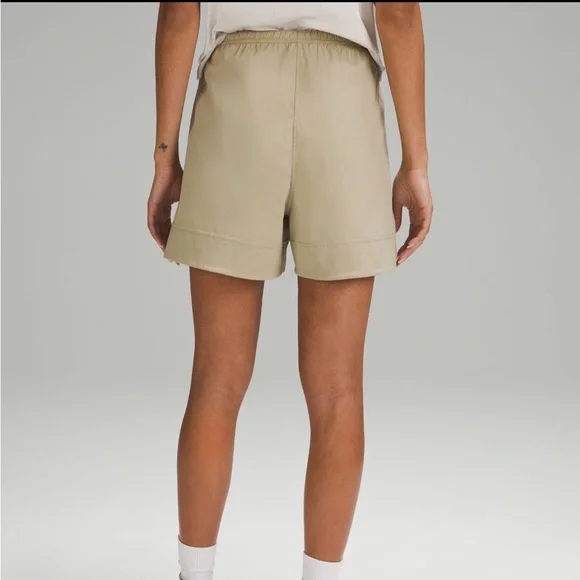 Cotton-Blend Poplin High-Rise Short 4”